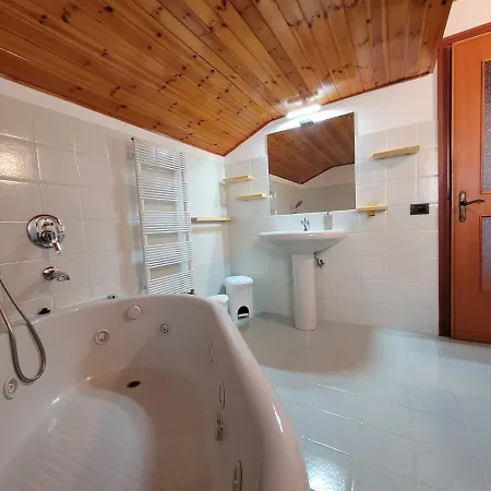 La Mansardina Sul Mountain Iseo Hospitality Боссико