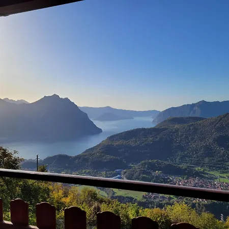 Апартаменты La Mansardina Sul Mountain Iseo Hospitality *